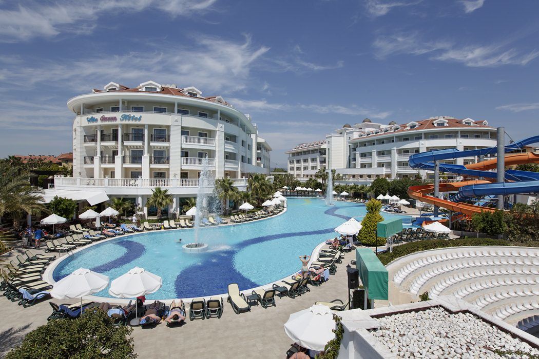 Alba Queen Hotel Side Exterior foto